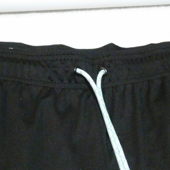 REEBOK Big Men's Classic Polyester 6" Inseam Runners Shorts Black Size 3XL - Picture 2 of 15